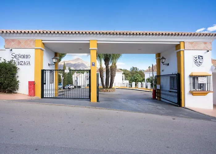 Luxury Near Puerto Banus Daire