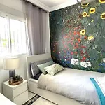 Apartment Luxury Near Puerto Banus
